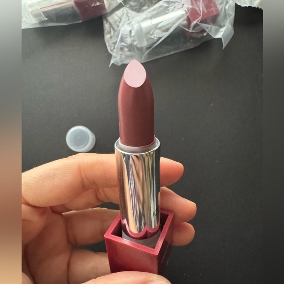 Elizabeth Arden Color Intrigue Effects Lipstick In Wine Cream 07 - Picture 4 of 9